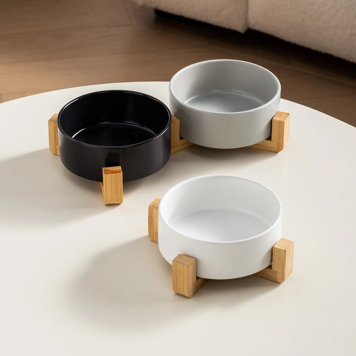 BaKay Pedestal — Comedero elevado de madera